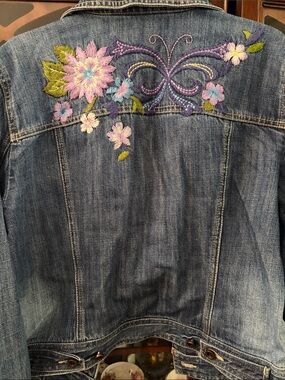 Jean jacket embroidered Inc Cottegecore western look